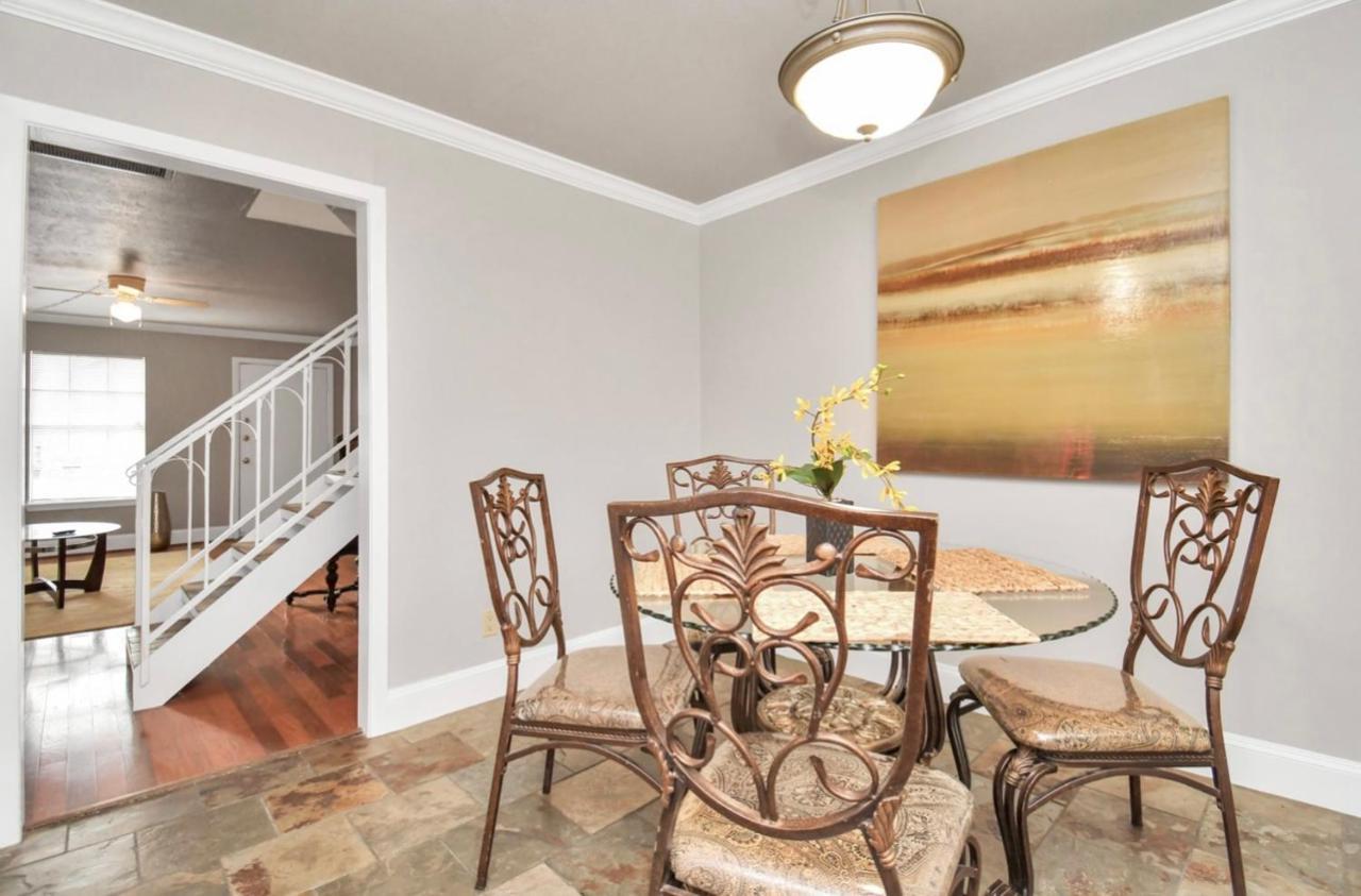Stunning Private Room In Town Home Houston Esterno foto